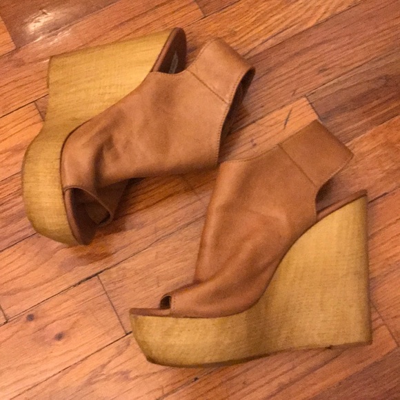 Steve Madden Shoes - Steve Madden Wedges